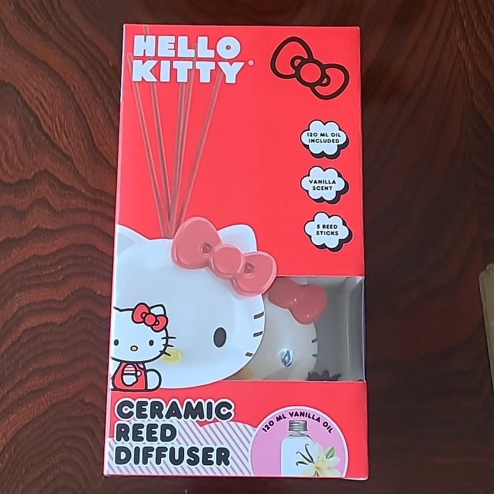 Hello Kitty Ceramic Reed Diffuser